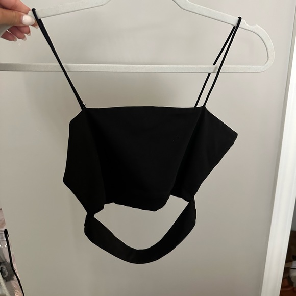 cute cropped tank with cut in the mid section - Picture 2 of 2